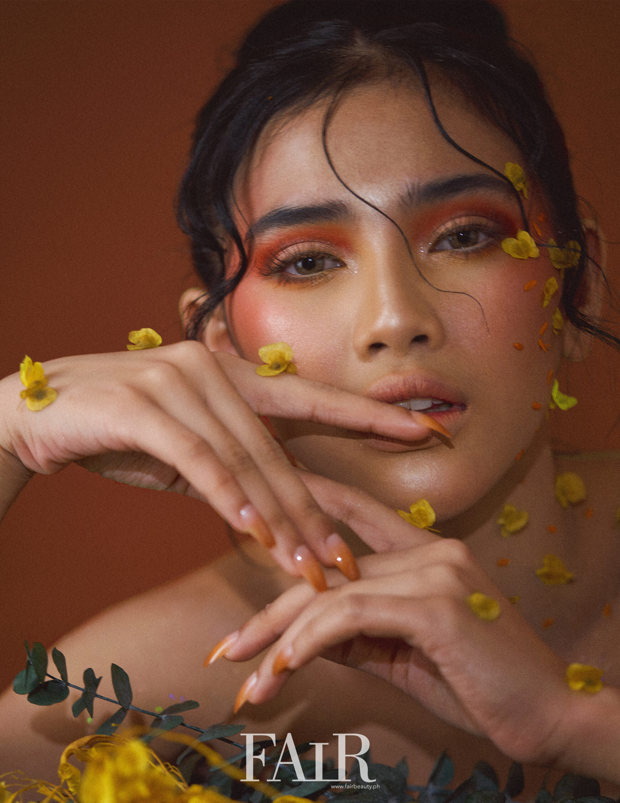 Max Collins' designer bag is a mesmerizing creation